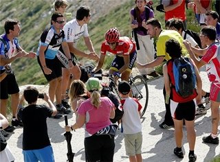 Denish Menchov se lleva la gloria en La Bola del Mundo y Contador certifica su segunda Vuelta 