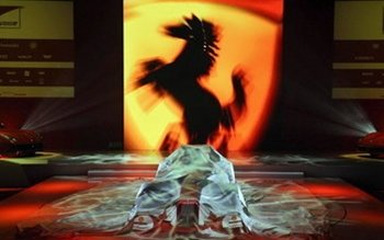 No os olvideis que corro en Ferrari