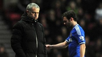 El Chelsea sigue su persecución al Arsenal