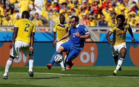 Colombia golea a Grecia liderada por James Rodriguez