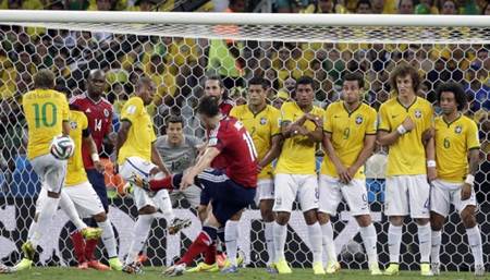 Brasil se clasifica pero pierde a Neymar