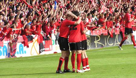 El Mirandes sube a segunda