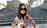 Miroslava Duma  en el front row de Louis Vuitton