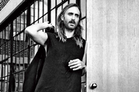 Tras tres años de producción, Guetta lanza ‘Listen’