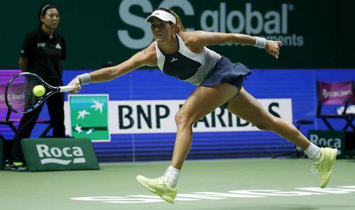 Muguruza se va de Singapur por la puerta grande