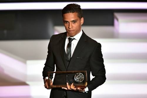 Wendell Lira bate a Messi en el Puskas