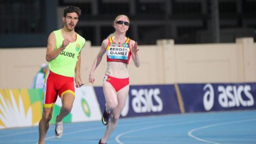 Los deportistas ciegos de alto nivel arrancan sus entrenamientos, algunos con guías