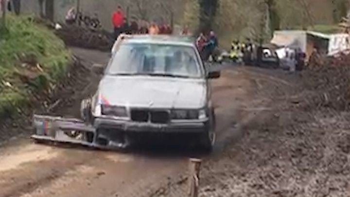 La Guardia Civil investiga por conducción temeraria a un joven espectador de un rally asturiano