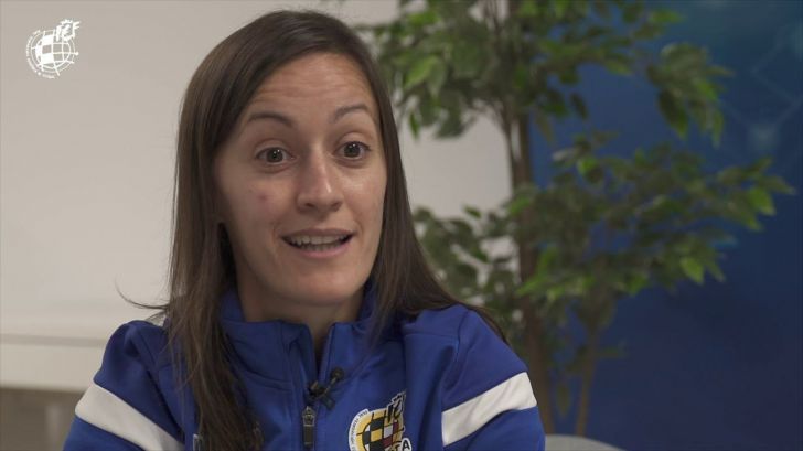 Guadalupe Porras Ayuso hace historia: Primera árbitra española en participar una competición internacional masculina