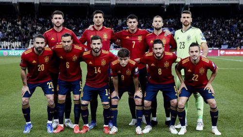 España asalta el liderato y acaricia la clasificación para el Mundial