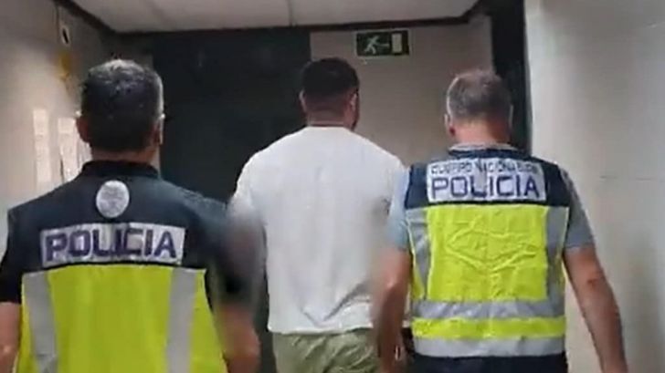 La Policía detiene a uno de los líderes de Ultras Sur por delitos de lesiones y daños
