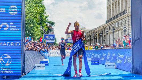 El Triatlón europeo se rinde ante David Castro