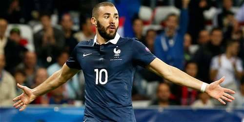 Benzema no debería jugar en la selección francesa