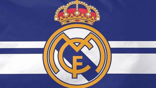 El Real Madrid evalúa fichajes de centrales