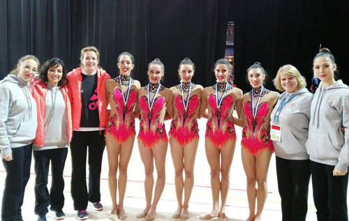 La selección de gimnasia rítmica española triunfa en Espóo