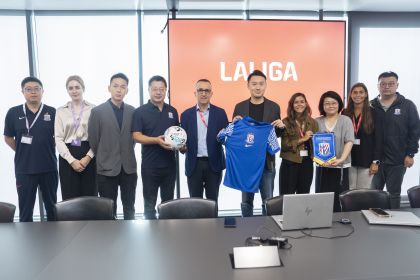 Delegación del Shanghai Shenhua visita España para fortalecer lazos con LALIGA