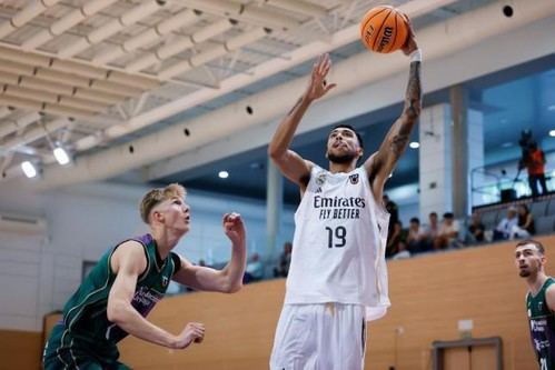 Inauguración exitosa de la Liga U de baloncesto juvenil