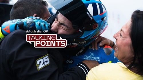 Raúl Fernández llora de emoción tras su primera victoria en MotoGP