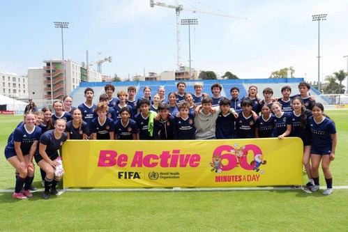 Austria inspira a jóvenes futbolistas en entrenamiento en Santa Bárbara