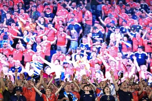 El Estadio de Boston vibra con un nuevo protocolo en el partido Haití vs Escocia