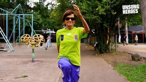 Pina Flores, la heroína anónima del Mundial 2026 en CDMX, celebra un récord histórico como voluntaria