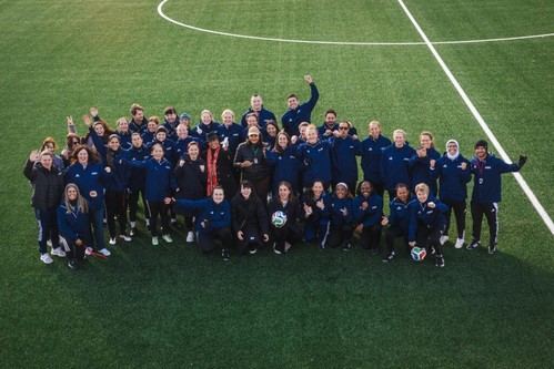 Mentores de la FIFA fomentan el aprendizaje entre entrenadoras de élite en Londres