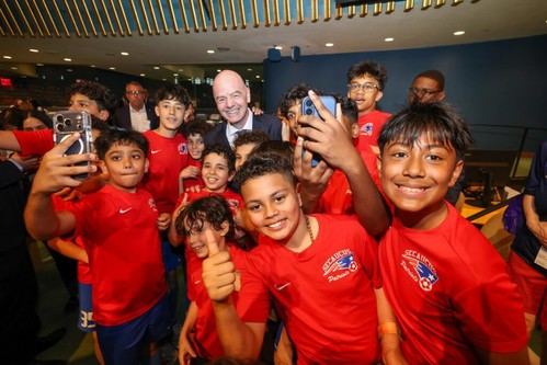 Infantino destaca el fútbol como unificador en el Día Mundial del Fútbol de la ONU