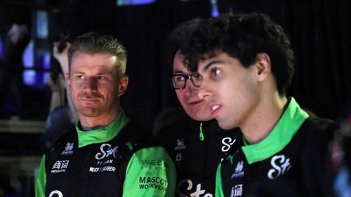 Hulkenberg elogia a su nuevo compañero Bortoleto tras pruebas de pretemporada en Sauber