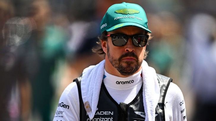 Alonso defiende su rendimiento en 2025 tras problemas mecánicos en Mónaco