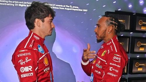 Grosjean opina sobre el dilema de Ferrari con Leclerc y Hamilton como pilotos