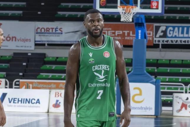 Wildens Leveque brilla en un Cáceres que busca mejorar su inicio de temporada