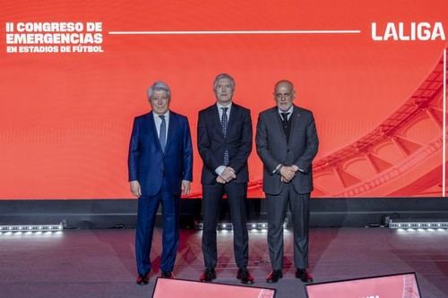 LaLiga presenta un protocolo innovador contra la discriminación y el acoso en estadios