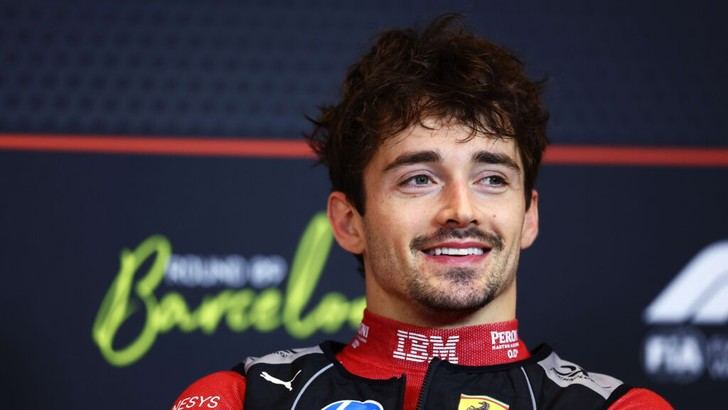 Leclerc celebra un inesperado tercer lugar en España tras el choque con Verstappen
