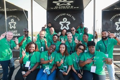Líderes del fútbol africano se congregan en nueva sede de la Federación Egipcia