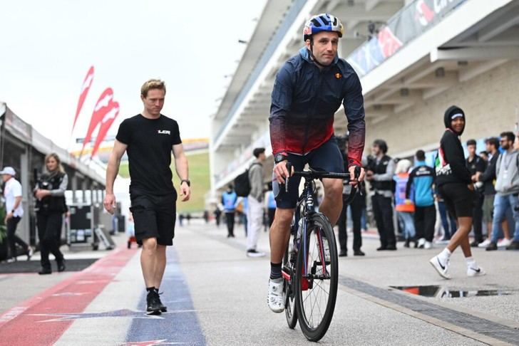 Ciclismo y MotoGP se unen en Le Mans para un evento especial con Mark Cavendish