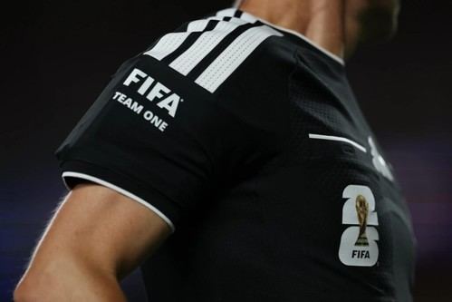 Collina reafirma la independencia del arbitraje en la FIFA