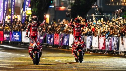 MotoGP da la bienvenida a la temporada en Kuala Lumpur con gran espectáculo