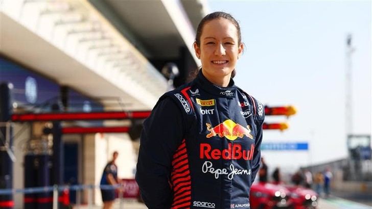 Alisha Palmowski se une a Red Bull Racing para la temporada 2025 de F1 ACADEMY