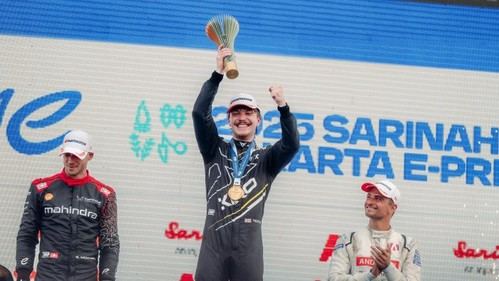 Porsche logra victoria y tercer puesto en el E-Prix de Yakarta