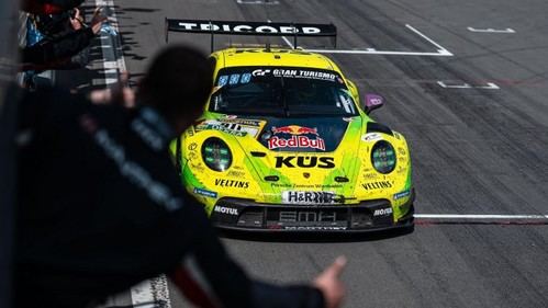 Porsche 911 GT3 R logra tercer lugar en las 24 Horas de Nürburgring