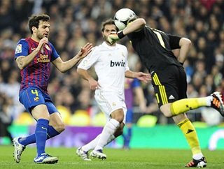 El Barça vuelve a ganar (1-2) a un Madrid que no respeta al Bernabéu