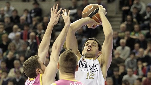 Mirotic lleva a su equipo a otro clásico más