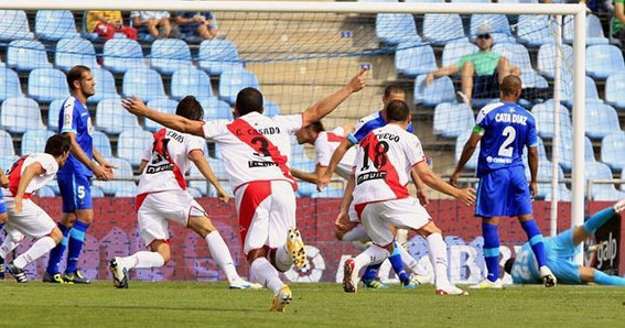 El derbi se queda en Vallecas