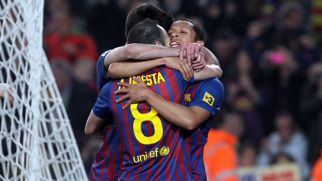 Un Barça fiel a su estilo gana con 10